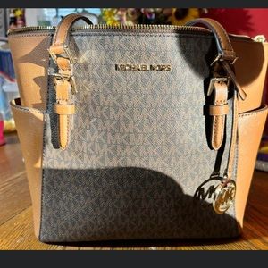 Michael Kors tote